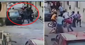 Two Men Tried to Snatch Woman's Handbag, Heroic Malaysians Came to the Rescue - World Of Buzz 1