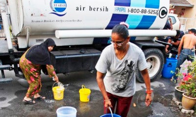Several Areas In Pj And Kl Faces Water Disruption Due To Burst Pipe - World Of Buzz 2