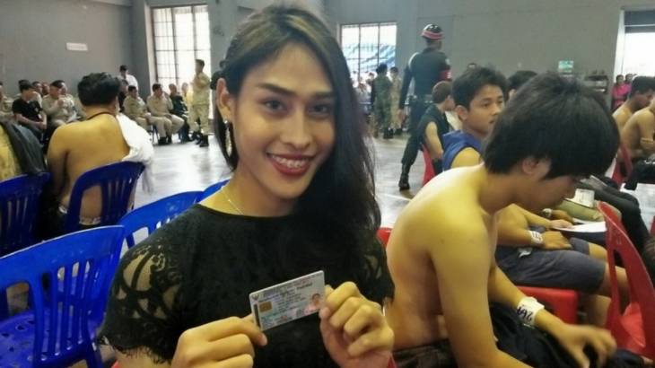 Thai Transgender Women Forced to Attend Draft Days are Often Subjected to Ridicule - World Of Buzz 1