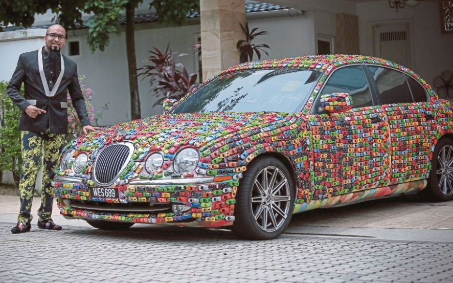 Why Did This Malaysian Cover his Jaguar Entirely in Toy Cars? - World Of Buzz