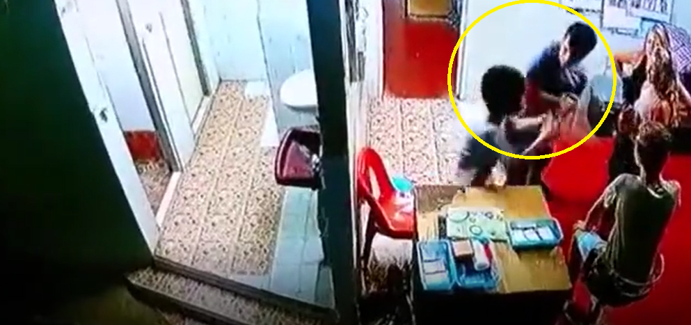 10 Year-Old Thai Boy Gets Beaten Up by Tourist Over RM1 - World Of Buzz 1