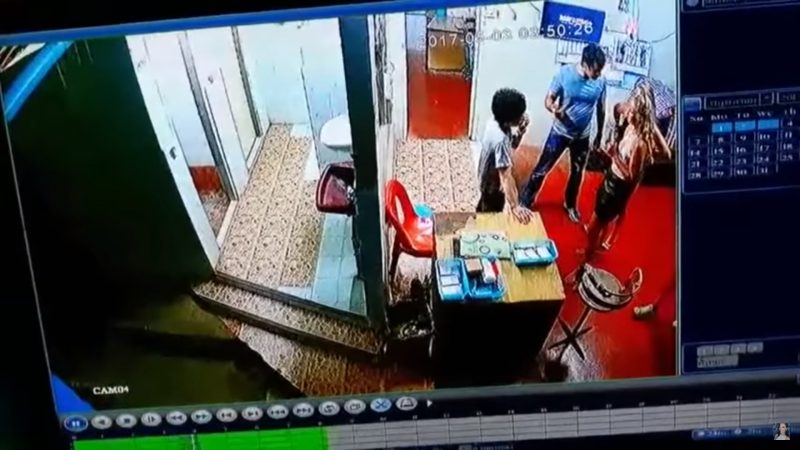 10 Year-Old Thai Boy Gets Beaten Up by Tourist Over RM1 - World Of Buzz