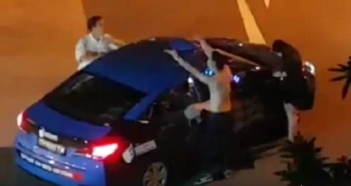 Drunk Ah Beng Screams at Taxi Driver and Yells Gang Slogan After Vomiting in Car - World Of Buzz