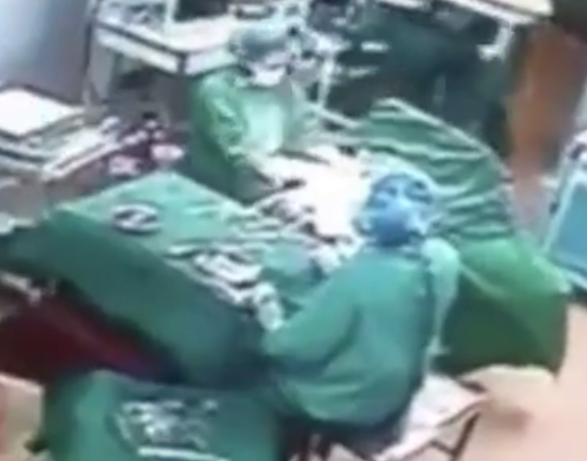 CCTV Footage Shows Chinese Medical Staff Fighting During Surgery - World Of Buzz 1