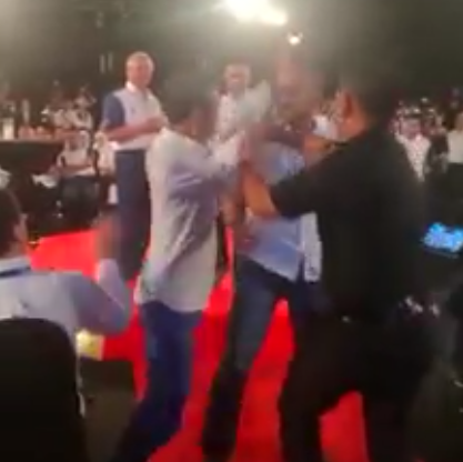 Film Producer Gets Slapped in Front of PM Najib During a Conference - World Of Buzz 1