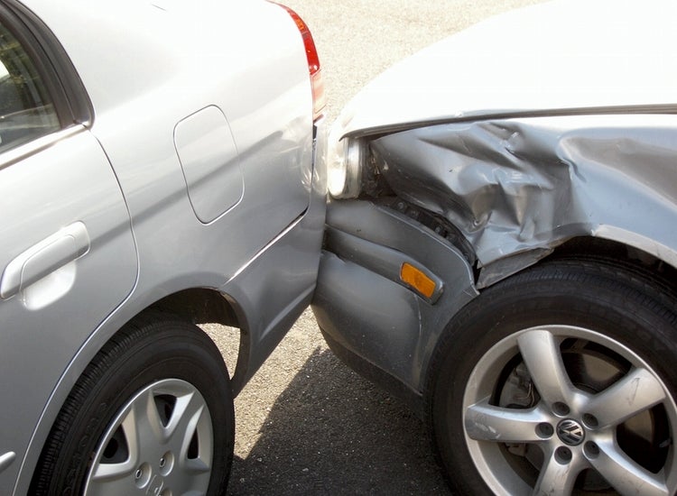 Here's What You Should Do In Case Someone Rear-Ended Your Car - World Of Buzz