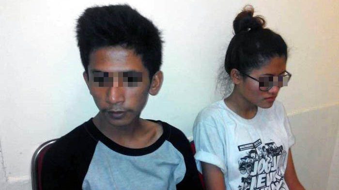 Indonesian Girl Meets Up with New Facebook Friend Who Holds Her Captive - World Of Buzz