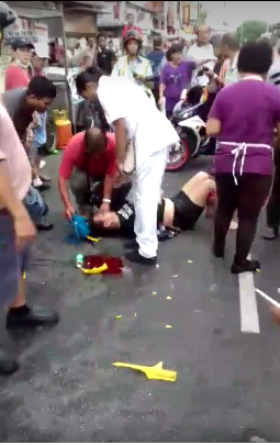 Lady Driver Ploughs Through 4 Penang Hawker Stalls, Flees Accident Scene - World Of Buzz 1