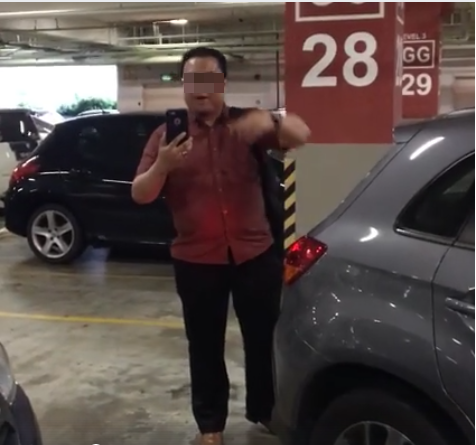 Malaysian Man Shares Frustrating Experience With Man Trying To &Quot;Human Park&Quot; In 1 Utama - World Of Buzz 1