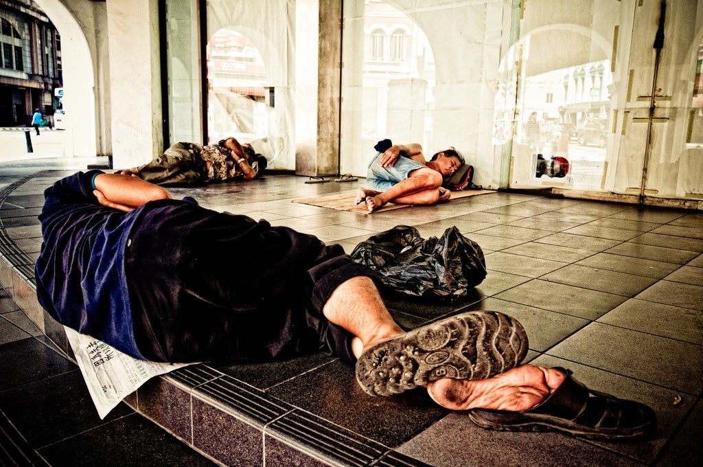 Malaysian Shares Sad Story Of Underground Homeless Community, Decides To Help Them - World Of Buzz 3