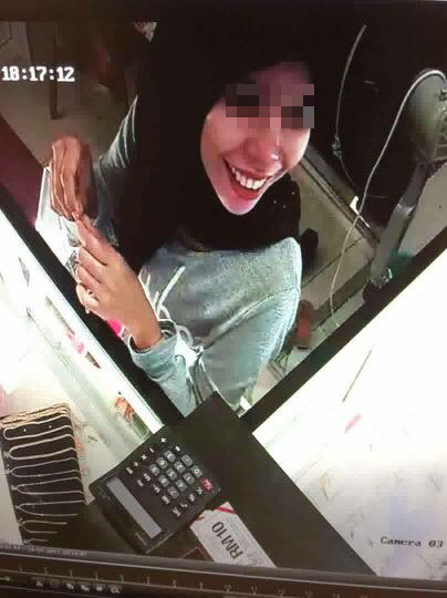 Malaysian Woman Steals Rm50,000 Of Valuables On First Day Of Work - World Of Buzz