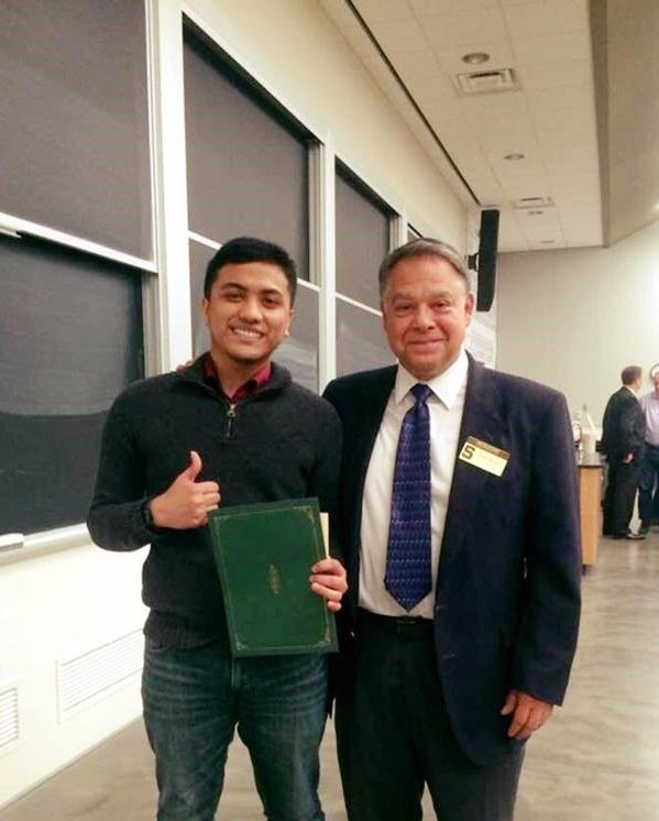 Son of Rubber Tapper from Malaysia Just Received A Prestigious American Scholarship - World Of Buzz