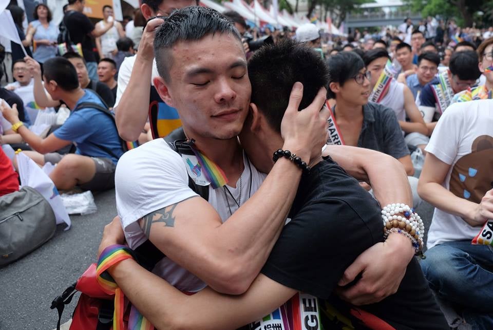 Taiwan to Legalise Same-Sex Marriage Very Soon - World Of Buzz 2