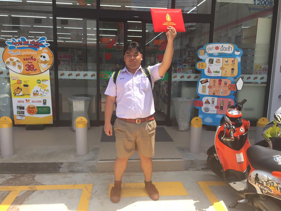Thai Student Happy He Graduated High School, Brings Certificate Everywhere He Goes - World Of Buzz 2