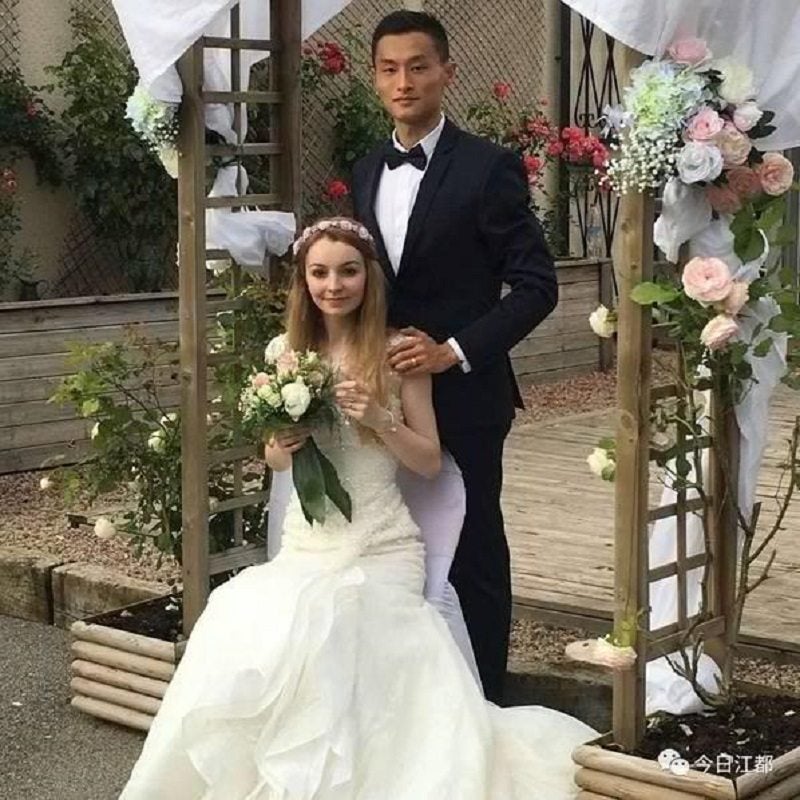 Chinese Man Impresses French Woman With Wushu Skills, Now They're Married - World Of Buzz 1