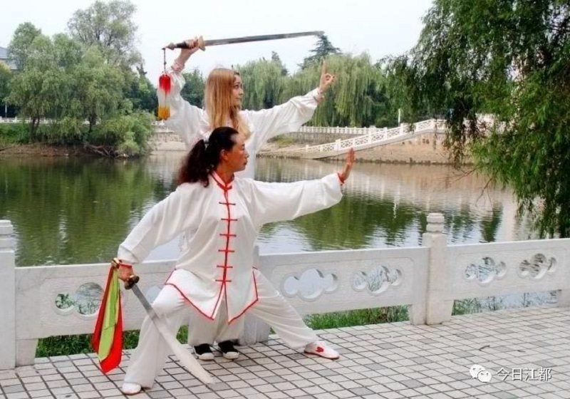 Chinese Man Impresses French Woman With Wushu Skills, Now They're Married - World Of Buzz 3