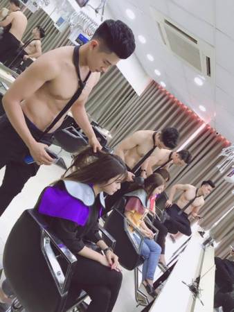 Handsome Hunks Attract Customers to Newly Opened Vietnam Beauty Salon - World Of Buzz 5