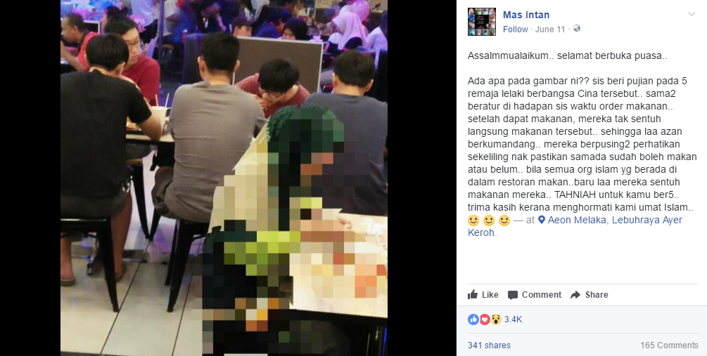 Heartwarming Photo Shows Chinese Teens In Restaurant Waiting To Break Fast With Muslims - World Of Buzz 1