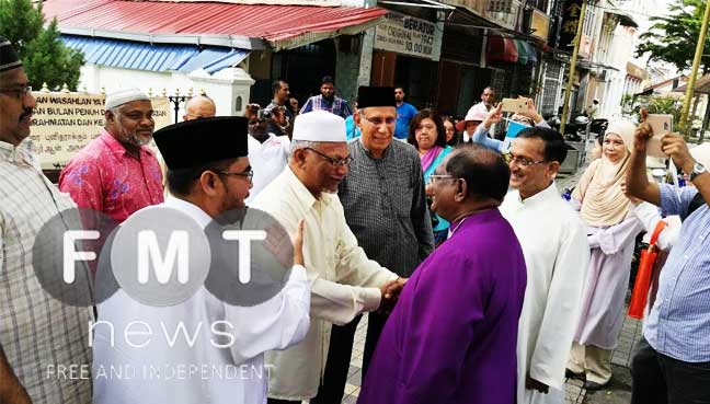 Religious Leaders Of Different Faiths In Penang Strengthen Ties In Harmonious Walk - World Of Buzz