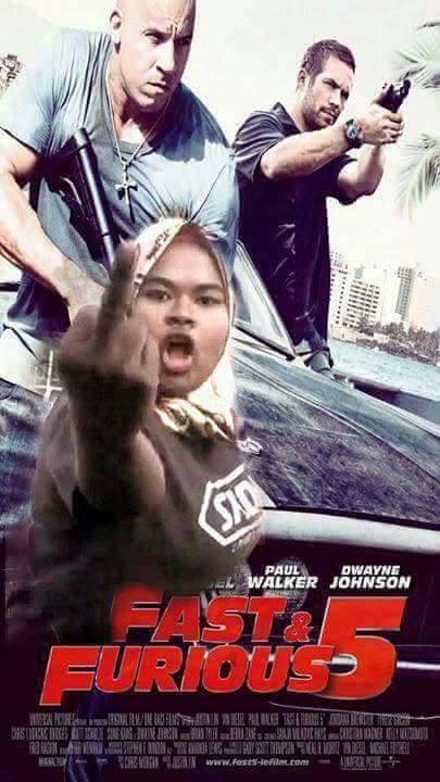 Rude Malaysian Driver Who Threw Slippers At Car is Now a Meme - World Of Buzz 3
