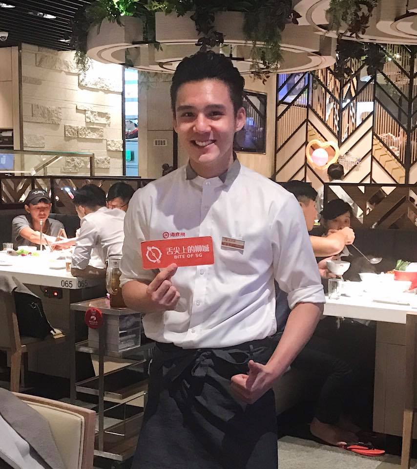 Singaporeans Suddenly Become Hungry After Hunky Hot Pot Waiter Goes Viral - World Of Buzz 1