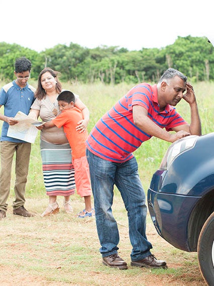 [Test] 7 Horrible Car Breakdown Situations You’ll See Whenever You Balik Kampung - World Of Buzz 6
