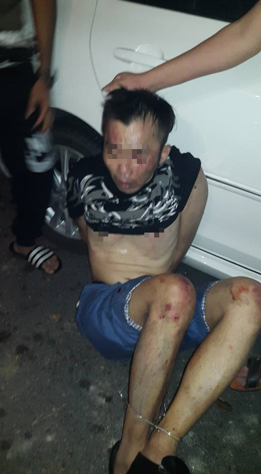 Thief Smashing Car Windows Caught By Angry Crowd At Kepong Night Market - World Of Buzz