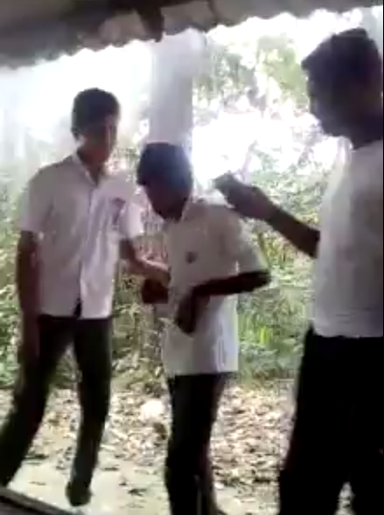 Video of Drunk School Student Getting Bullied Worries Malaysian Netizens - World Of Buzz 4