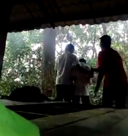Video of Drunk School Student Getting Bullied Worries Malaysian Netizens - World Of Buzz 5