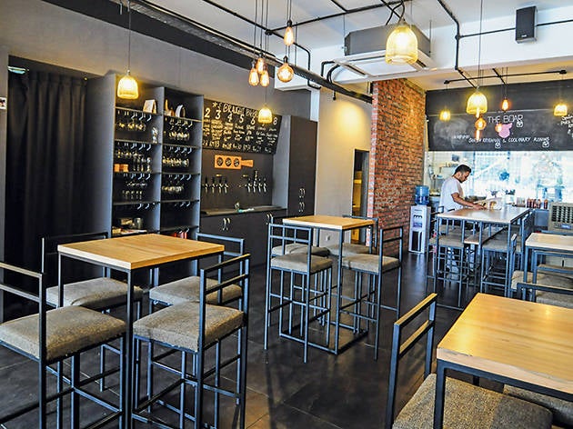 5 Craft Beer Bars in Klang Valley to Visit for Your Next Happy Hour Session - World Of Buzz 2