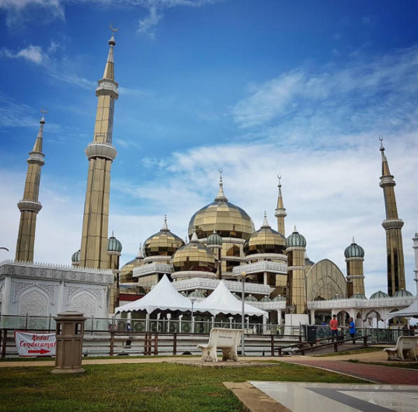 9 Stunning Insta-Worthy Spots In Malaysia You Absolutely Have To Visit - World Of Buzz 8