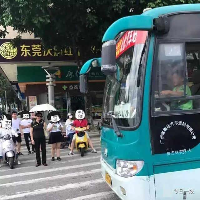 9-Year-Old Chinese Boy Steals Bus and Drives Around City for 40 Minutes - World Of Buzz 2