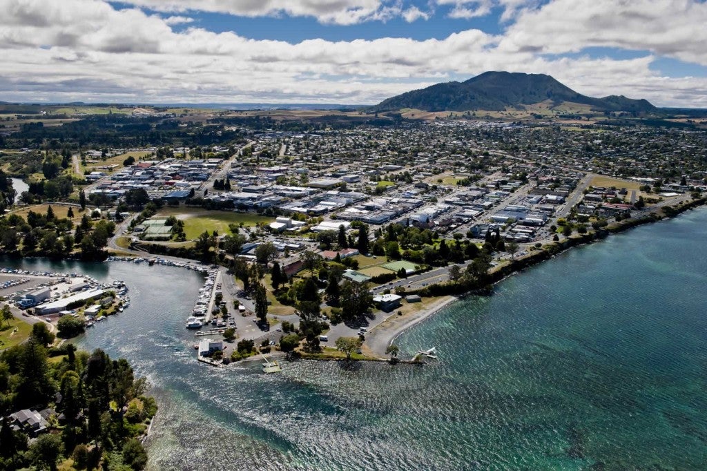 Aerial View Taupo Town.cexwog