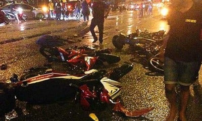 Johor Motorcyclists Stop To Help Crash Victims, End Up Getting Killed In Another Accident - World Of Buzz 4