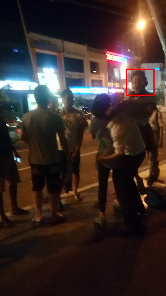 Malaysian Guy Gets Beaten Up Because He Allegedly Didn't Allow A Girl To Jump Queue - World Of Buzz