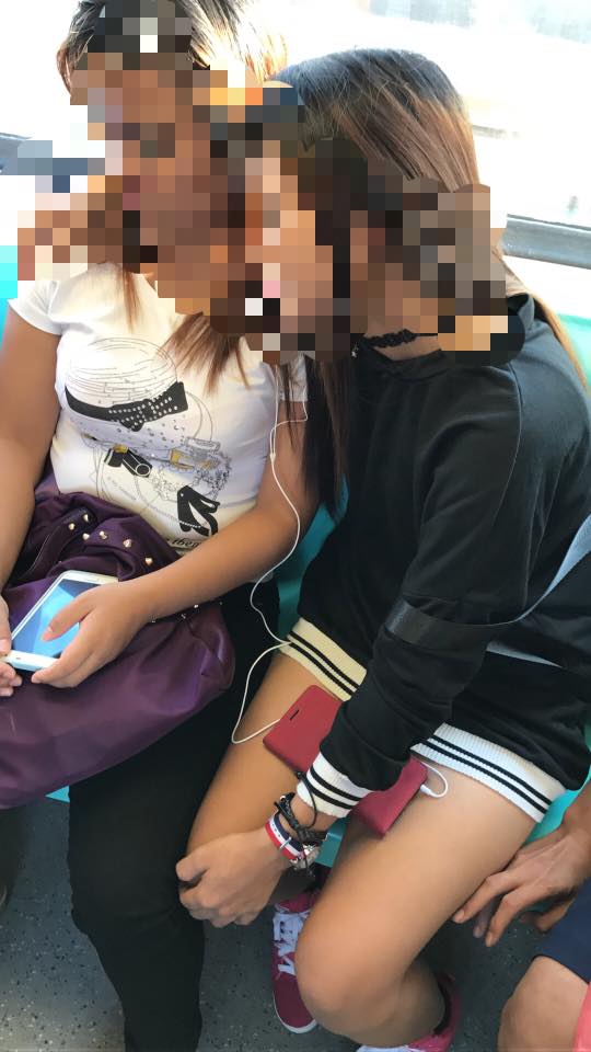 Pervert Caught On Video Slowly Moving His Hand Towards Girl Sitting Beside Him - World Of Buzz 3