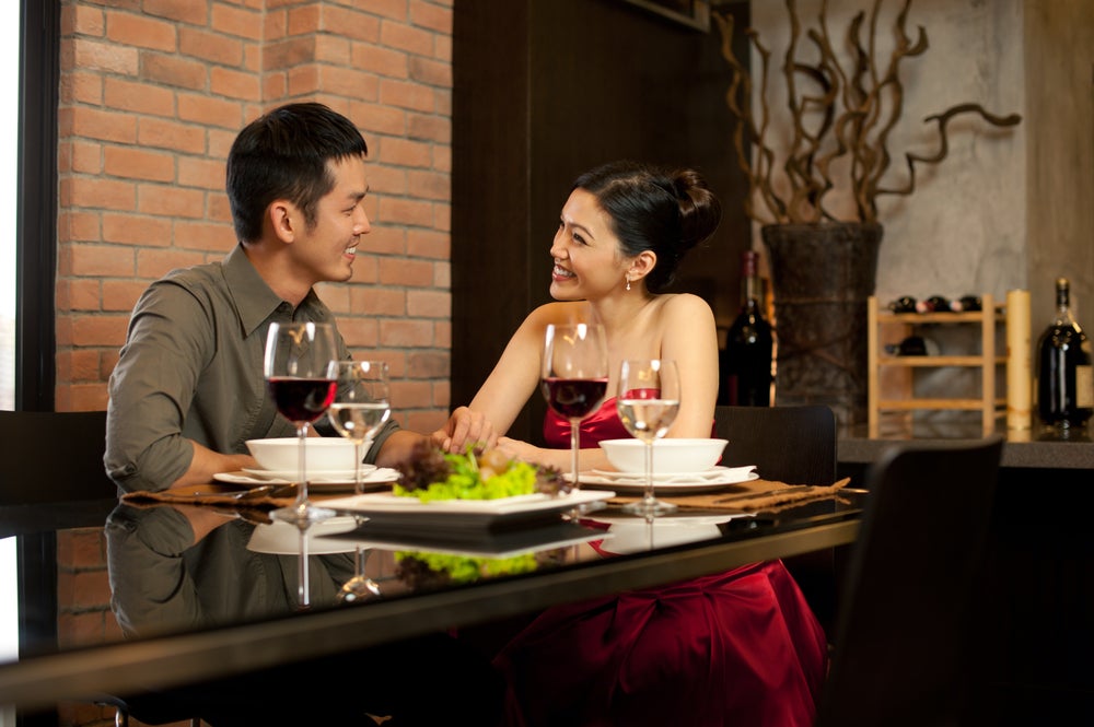 Rich Chinese Man Meets Girl For First Date, Leaves Her With Rm3,000 Bill - World Of Buzz 1