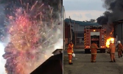 Scary Videos Of Johor Factory Filled With Fireworks Catching Fire Goes Viral - World Of Buzz