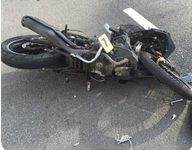 Snatch Thief Dies After Angry Victim Gave Chase And Crashes His Car Into The Bike - World Of Buzz 1