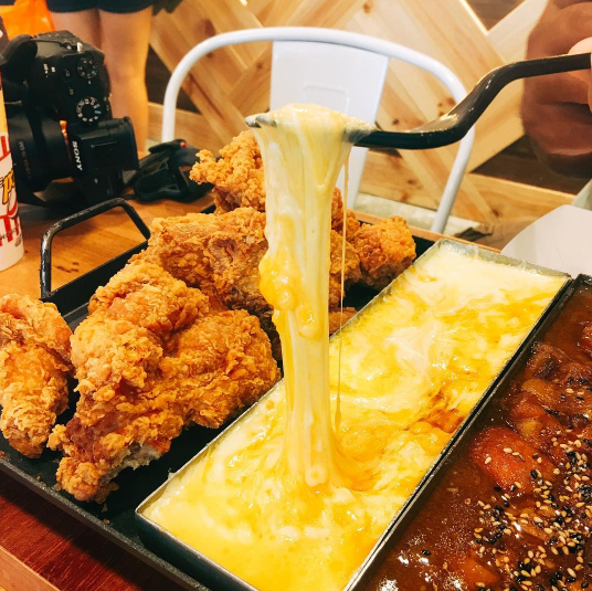 Top 7 Heavenly Korean Fried Chicken In Singapore To Satisfy Your Cravings - World Of Buzz 12