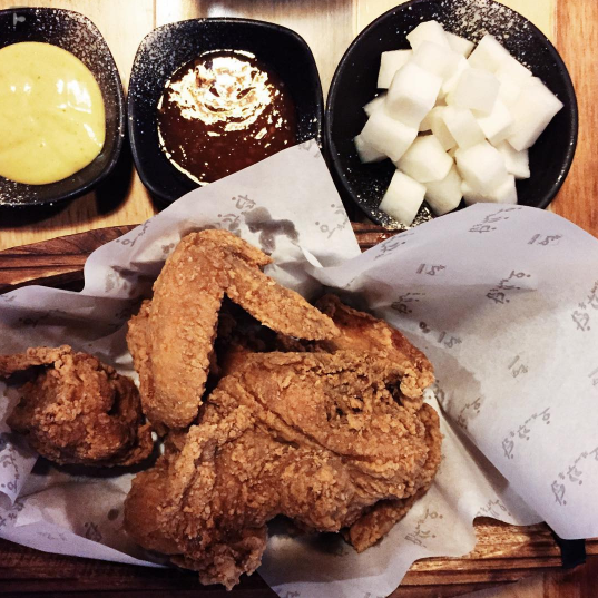 Top 7 Heavenly Korean Fried Chicken In Singapore To Satisfy Your Cravings - World Of Buzz 7