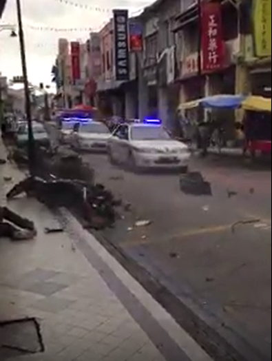 Video of Violent Police Chase in Penang is Actually for a Hong Kong Movie - World Of Buzz 1