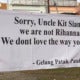Banners With Pop Song Lyrics Targeting Lim Kit Siang Mysteriously Appear In Gelang Patah - World Of Buzz 5