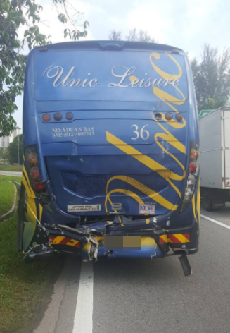 Buses Transporting SEA Games Athletes Meets with Accident, Matches Temporarily Postponed - World Of Buzz 3