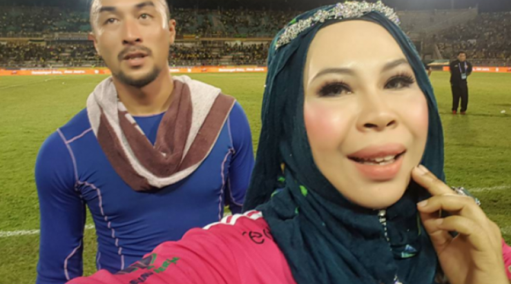 Datuk Seri Vida Reportedly Dating Man who Meets All Her "Husband Criteria" - World Of Buzz 2