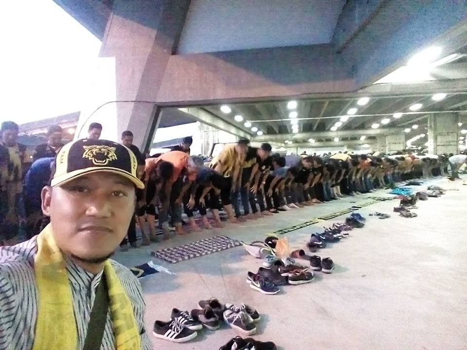 Indonesian Man Sat with Malaysians During SEA Games Football Semi-Finals, Here Are His Thoughts - World Of Buzz 3