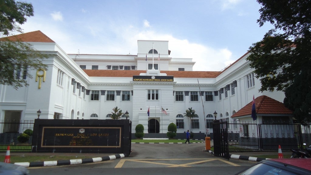 Johor High Court Calls Woman About Avoiding Major Court Case, Turns Out... - World Of Buzz