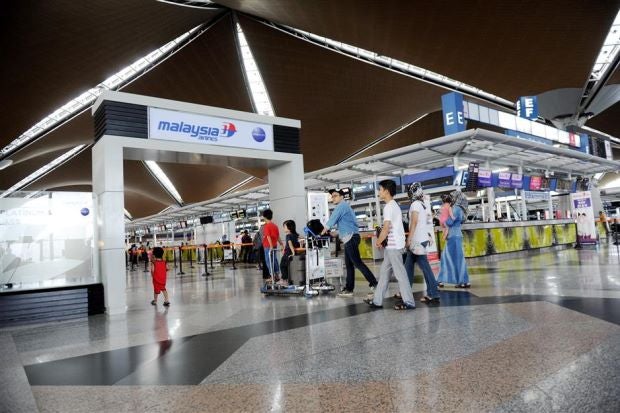 Malaysian Airports Plan To Charge Rm1 Levy On All Travellers Starting From 2018 - World Of Buzz