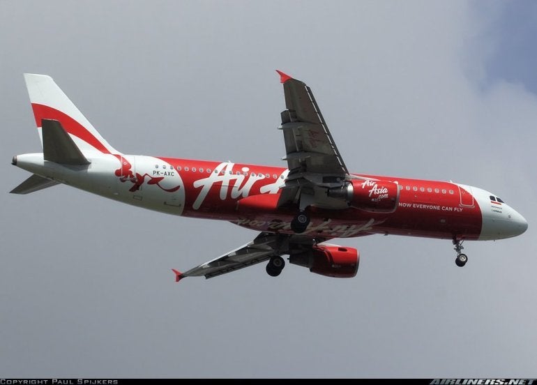 Man Sentenced To Jail And Fined For Smoking On An Airasia Flight - World Of Buzz