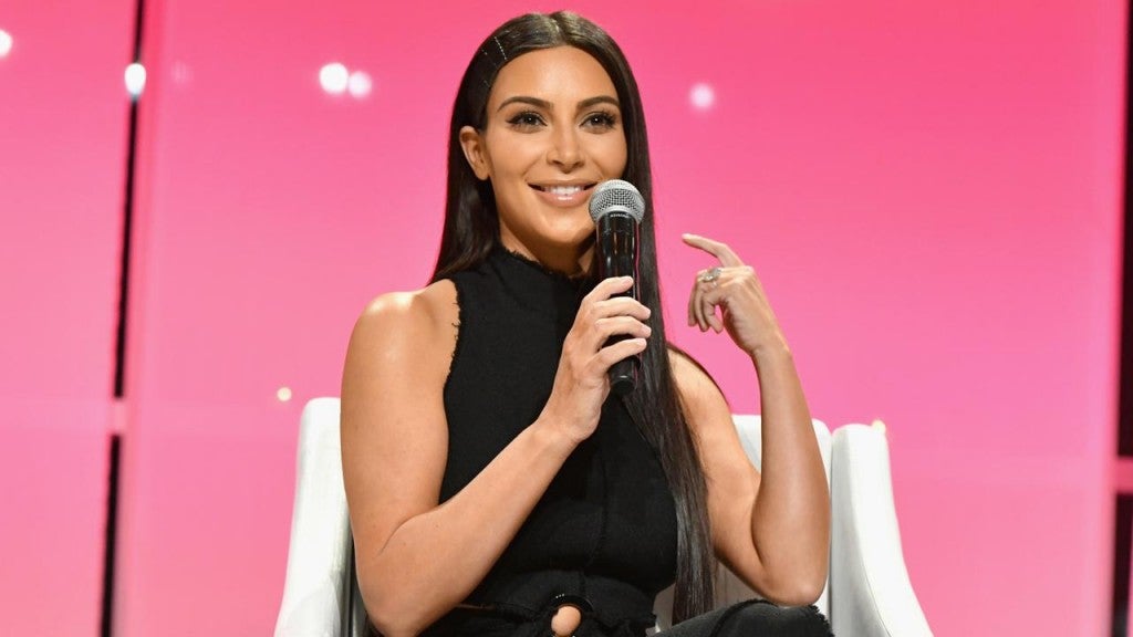 Kim Kardashian Says She Wants to Visit Malaysia - WORLD OF BUZZ 1